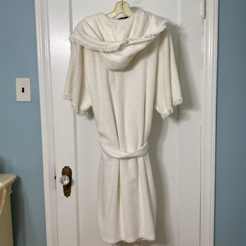 White Textured Robe With Hood - Picture 2 of 3